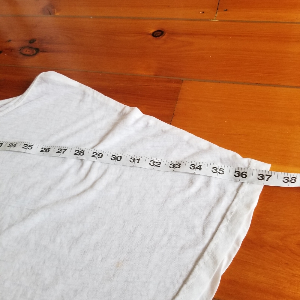 Summer Top. Size Small - Picture 9 of 10